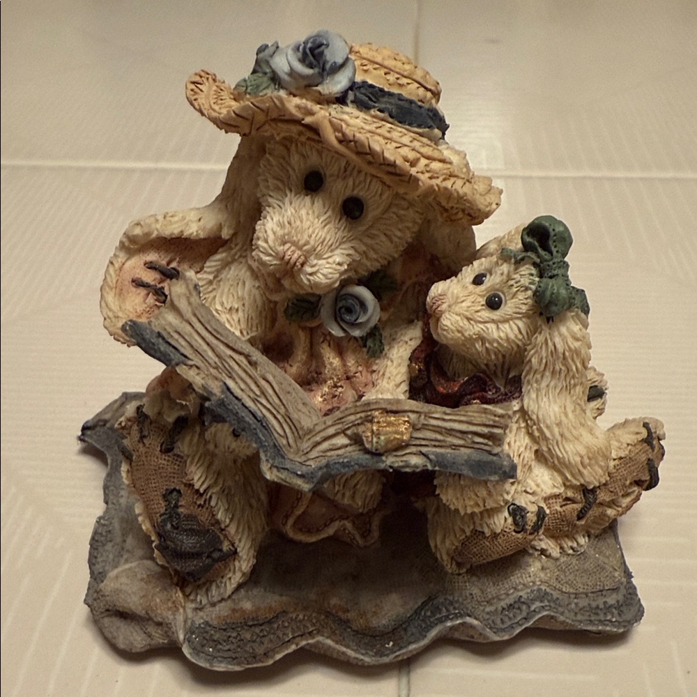 Boyds Bears & Friends
Daphne & Eloise
Style # 2251 Women’s Work